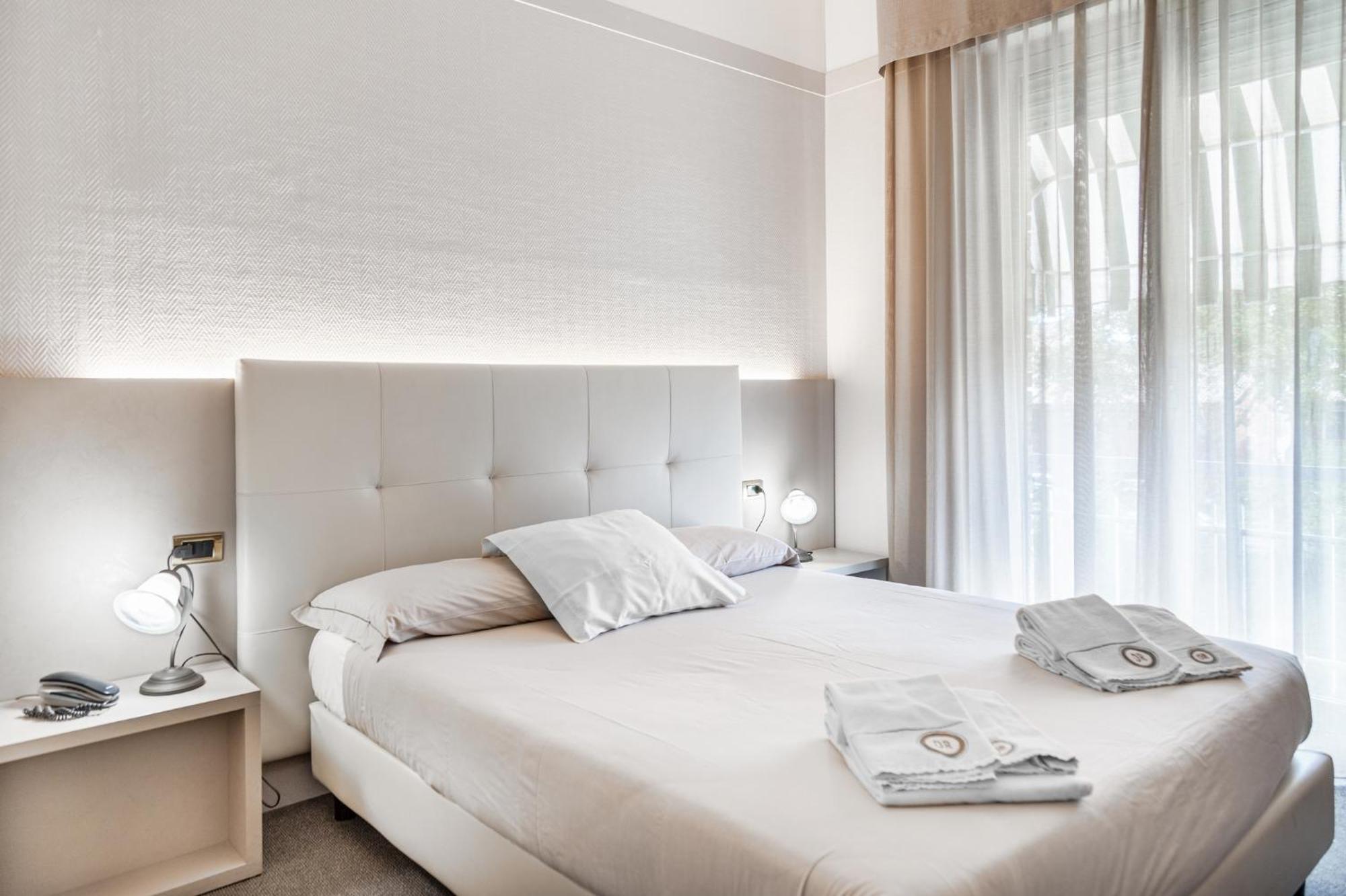 Hotel Augustus Fano Ngoại thất bức ảnh