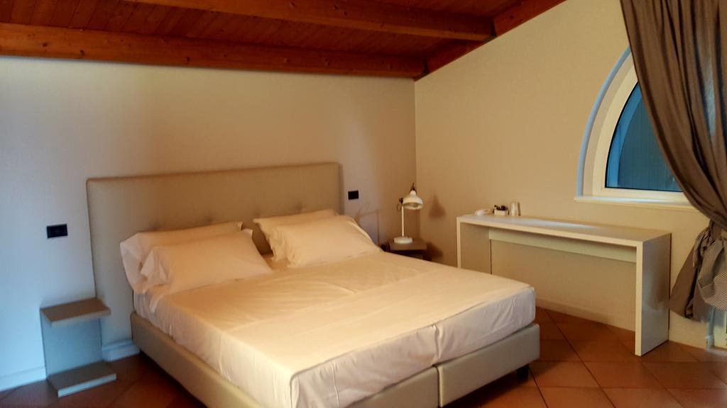 Hotel Augustus Fano Ngoại thất bức ảnh