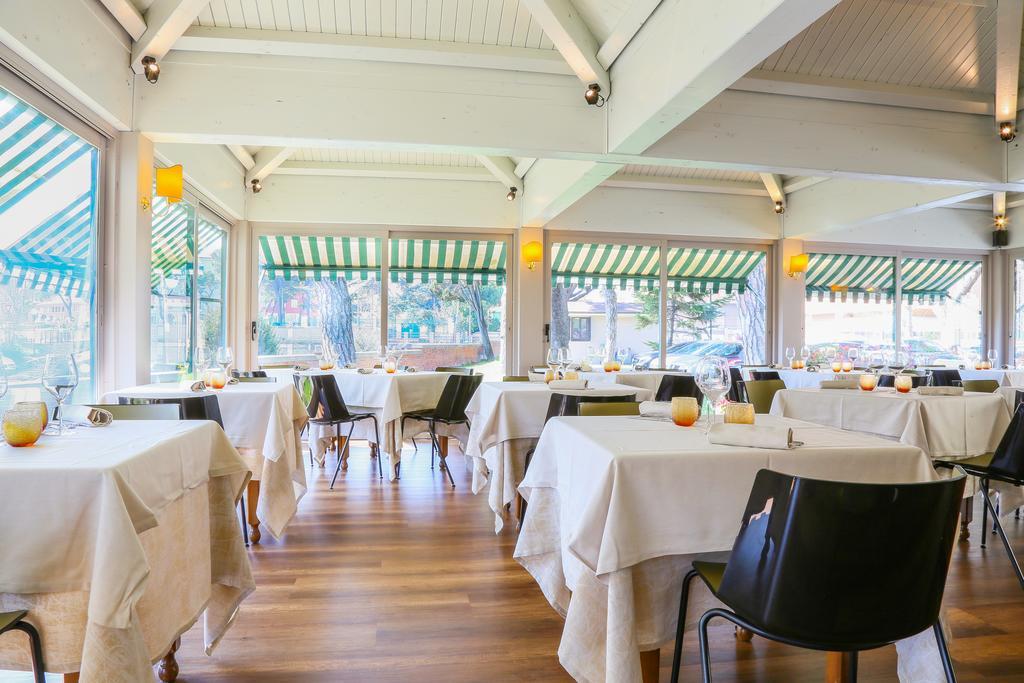 Hotel Augustus Fano Ngoại thất bức ảnh