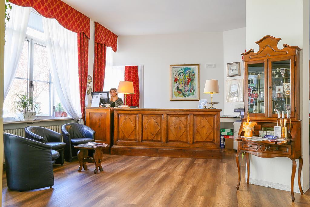 Hotel Augustus Fano Ngoại thất bức ảnh